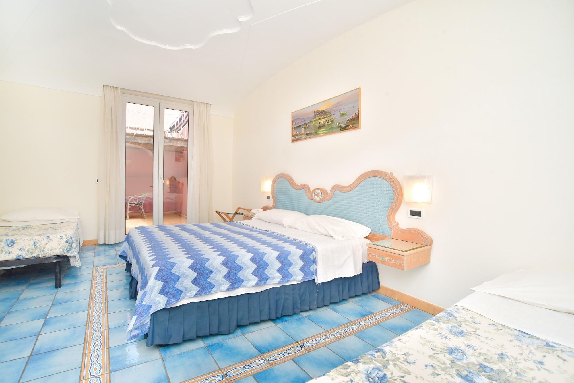 Albergo Italia - Beach Hotel Casamicciola Terme Екстер'єр фото
