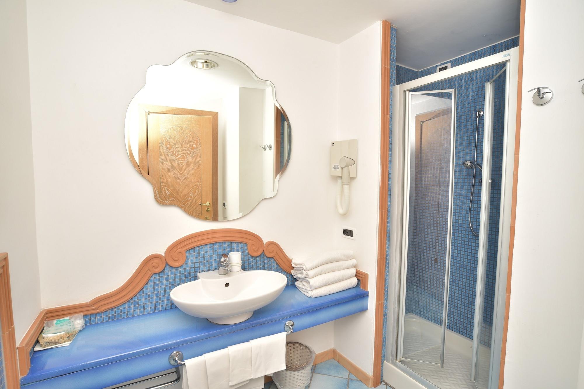 Albergo Italia - Beach Hotel Casamicciola Terme Екстер'єр фото