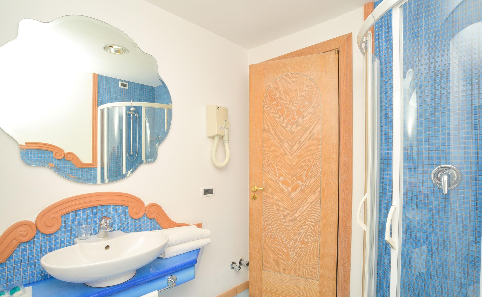 Albergo Italia - Beach Hotel Casamicciola Terme Екстер'єр фото